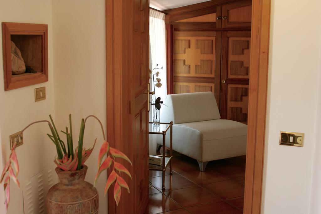 Villa Minuta Скала Екстериор снимка